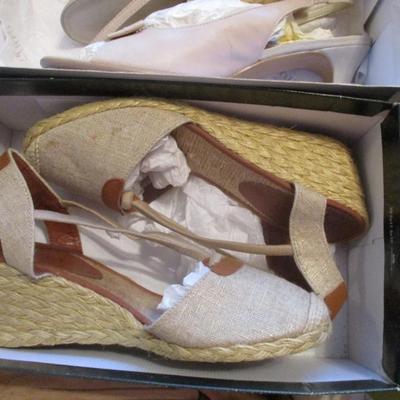 Variety Of Women's Shoes Average Size 8 1/2 To 9 1/2 Lot B