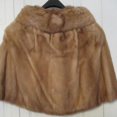 Vintage Jerome Wolk & Bro. Shoulder Cover