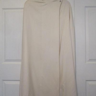 Women's Cloak Approx Length 44"