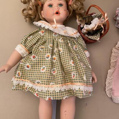 Lot 2 Dolls Porcelain Doll with Kittens