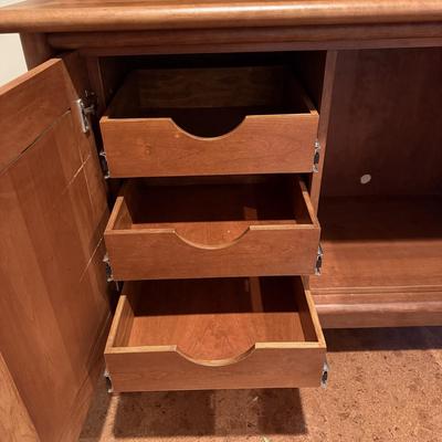 Solid Wood Hutch (BC-BM)