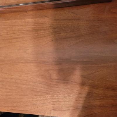 Mid century modern dresser, perfect condition