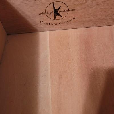 Kroehler dressor
