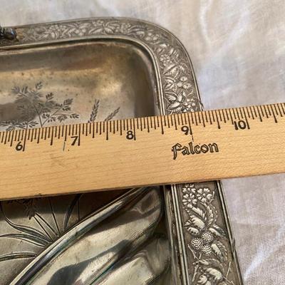 Vintage silverplate decorative plate with handle