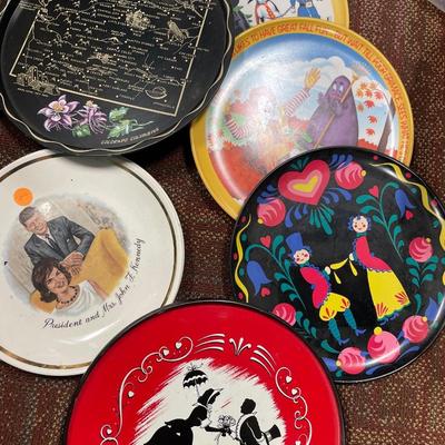 Vintage plates, frame and sugar set