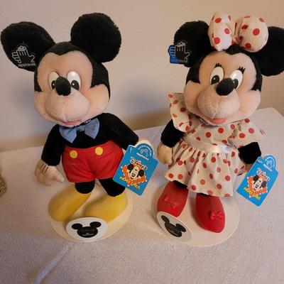 1970s Mickie and Minnie with stands