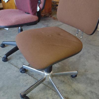 Pair of Rolling Office Chairs