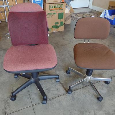 Pair of Rolling Office Chairs