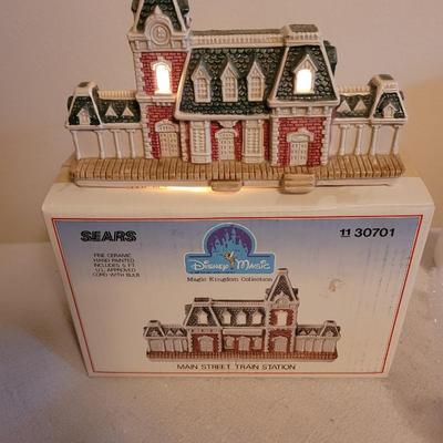 1968 Disney Main Street train station