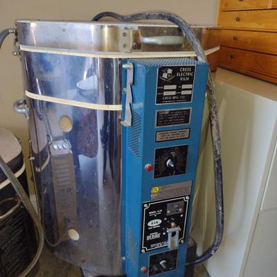 Cress Electric Kiln- Model K-10- Approx 22 3/4" in Diameter, 35 3/4" Tall
