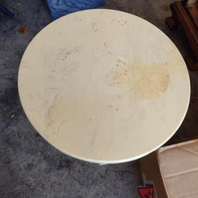 Metal Post Side/Accent Table- Approx 18" in Diameter, 19 1/2" Tall