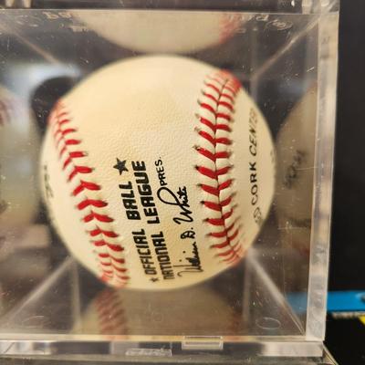 Dick Allen OMLB Signed Autographed Baseball In Collectors Case