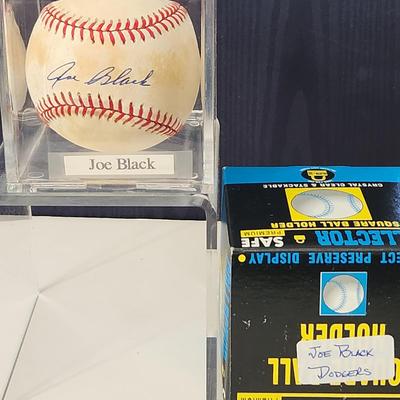 Joe Black Dodgers OMLB Signed Autographed Baseball In Collectors Case