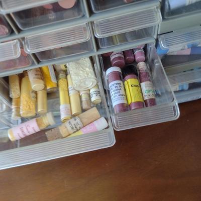 Nice Selection of Paint Pigment Powders in Pigeon Hole Organizer Box (Paints #4)