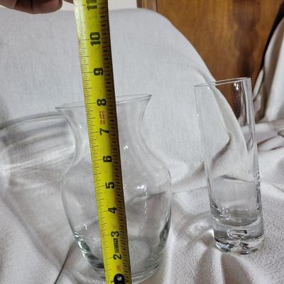 2 crystal vases