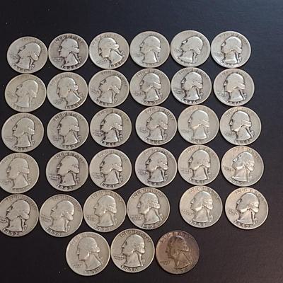 Set of 33 1940's-50's U.S. Mint Washington Silver Quarters Circulated (62)