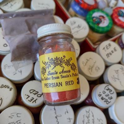 Nice Selection of Paint Pigment Powders and Mediums (Paints #5)
