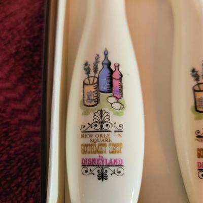 Souvenir Disney serving tongs, New in box