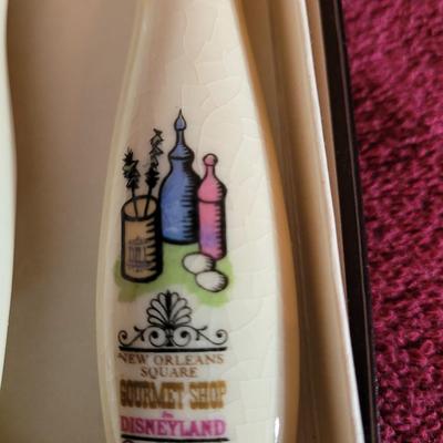 Souvenir Disney serving tongs, New in box