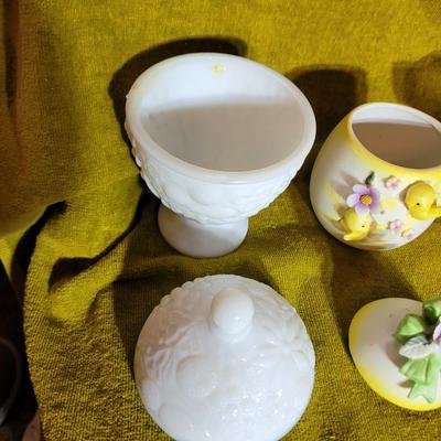 Dainty containers
