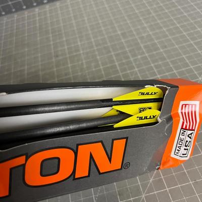 Easton 6.5 Size 400 ARROWS 