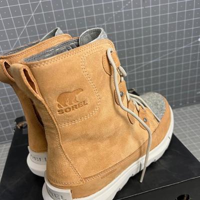 SOREL Women's Lace up Snow Boots EXPLORER II - NEW 