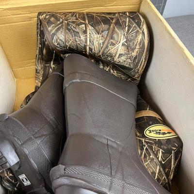 Rustic Ridge Women's 400 Gram Boot Foot Waders, NEW 
