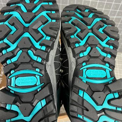 Pacific Mountain Dutton Women's 