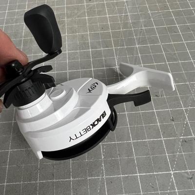 BLACK BETTY Freefall Ghost Ice Fishing REEL 