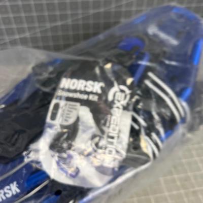 Expedition 821 Snow Shoe Set NEW Blue 