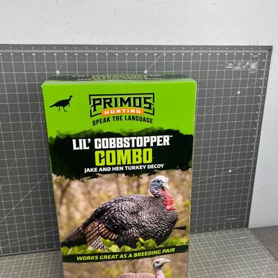 Little Gob Stopper Jake and Hen Decoy Set
