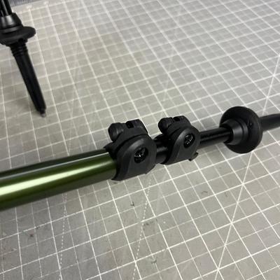 Black Diamond Explorer 3 Trekking Poles NEW Pair. 
