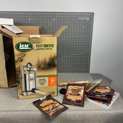 Mighty Bite Sausage Stuffer with Recipe Book and Flavorings