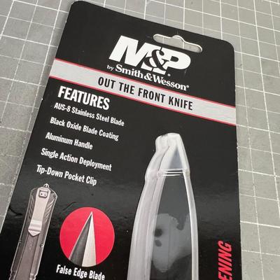 M & P by Smith & Wesson Out the Front Knife 