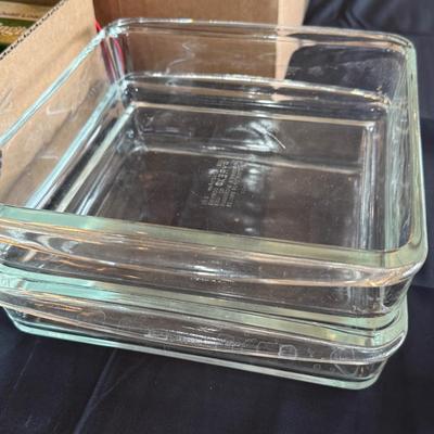 Huge lot of Pyrex dishes