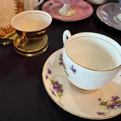 Group of ceramic Tea Cups & Saucers