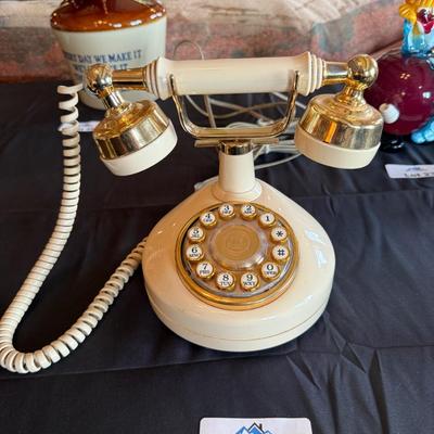 Vintage Rotary Style Telephone