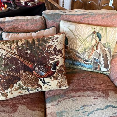 Set of 4 throw pillows - 1 Pheasant & 3 duck themed