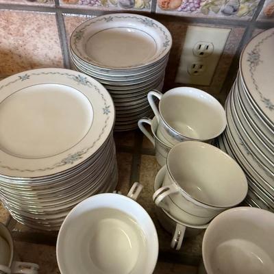 Huge vintage Style House Fine China Set from Japan