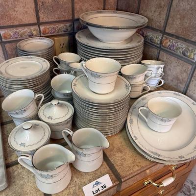 Huge vintage Style House Fine China Set from Japan