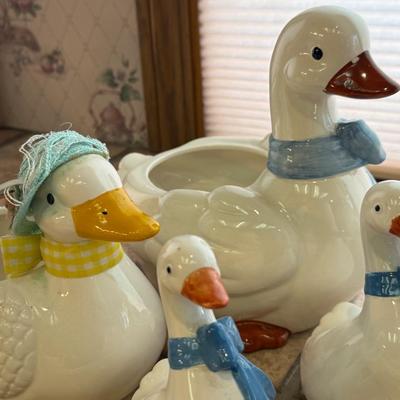 Assortment of Ceramic Animals - Geese/Rabbit/Pig/Ducks