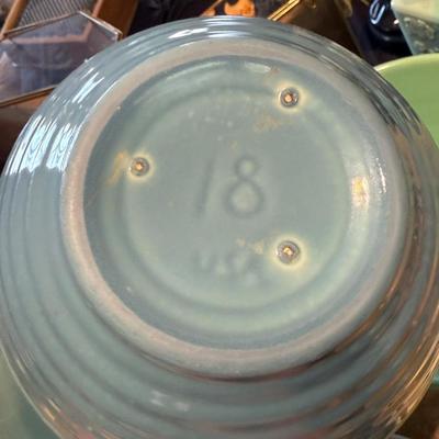 Lot of 6 Vintage ceramic mixing bowls