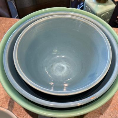 Lot of 6 Vintage ceramic mixing bowls