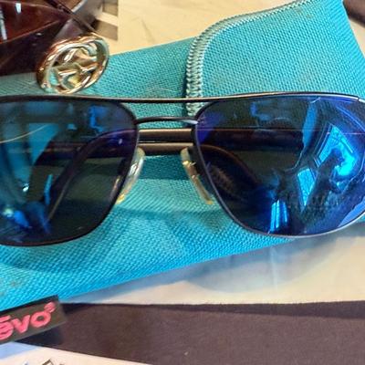 Lot of 4 designer sunglasses - Gucci, Dolce & Gabbana, Ray Ban, Revo