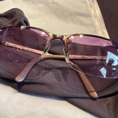 Lot of 4 designer sunglasses - Gucci, Dolce & Gabbana, Ray Ban, Revo