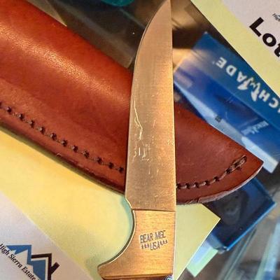 Bear & Son small fixed blade knife w/leather sheath