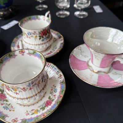 assortment of 7 ceramic teacups & matching saucers