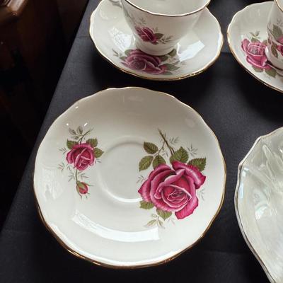 Set of 6 Ceramic Tea Cups & Saucers - 5 match/1 doesn’t