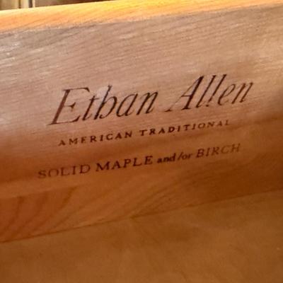 Ethan Allen 4 drawer/4 cabinet Buffet/Sideboard