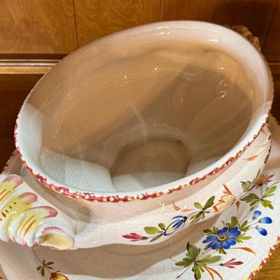 Ceramic Soup Tureen hand painted from Italy on platter